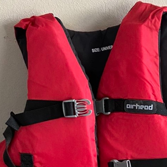 2 Airhead Life Vest - Picture 3 of 4